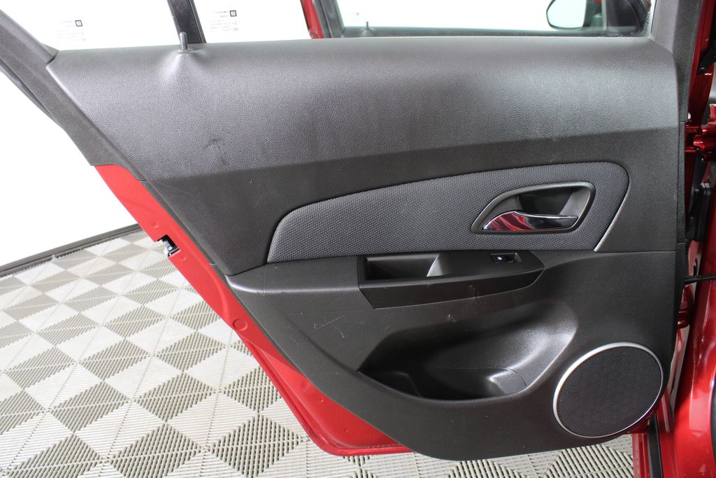 Used 2012 Chevrolet Cruze for sale in 