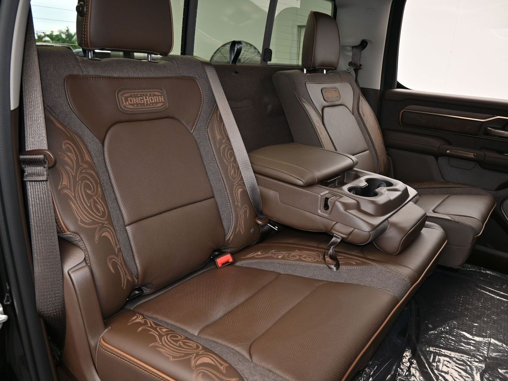 New 2026 Diamond Black Crystal Pearlcoat Ram Limited image 38