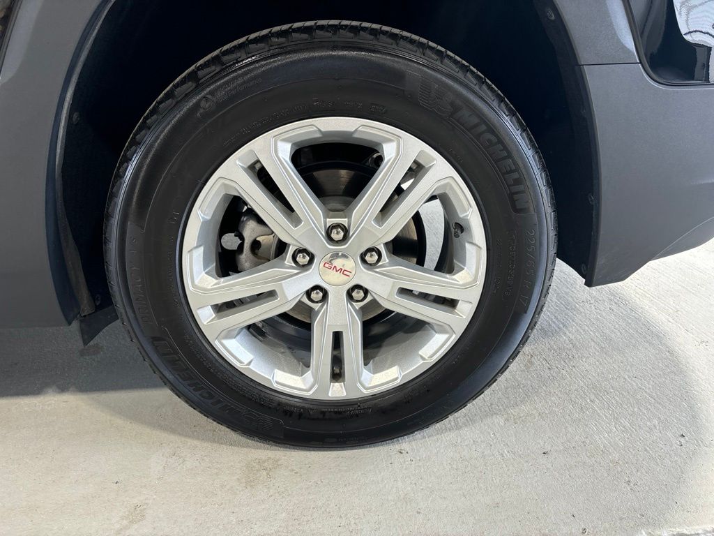 Used 2024 GMC Terrain SUV