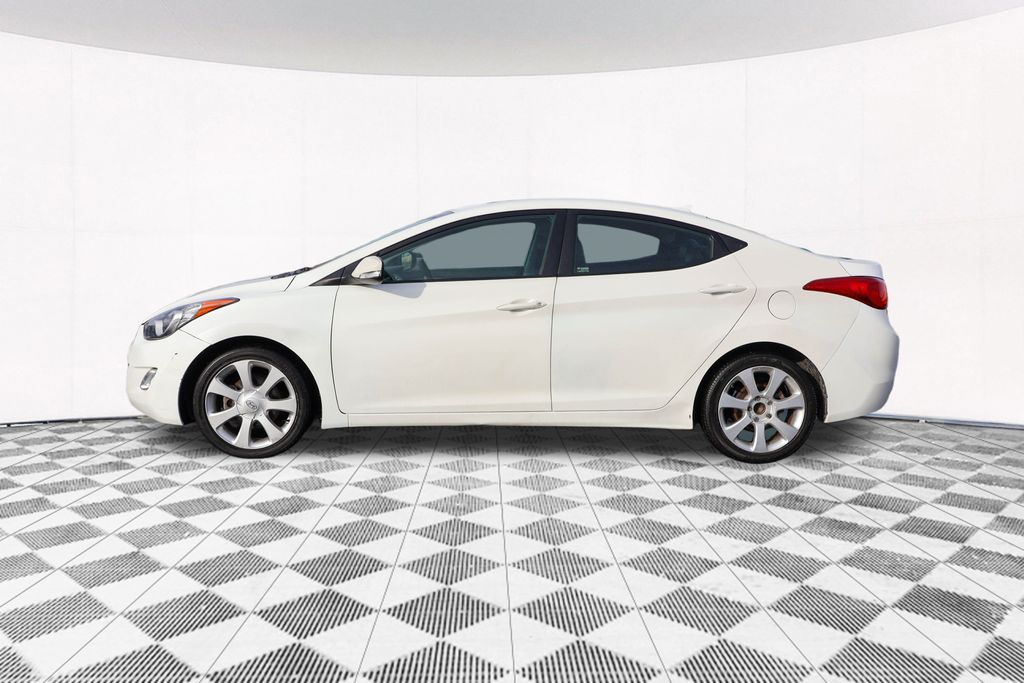 2013 Hyundai Elantra Limited 12