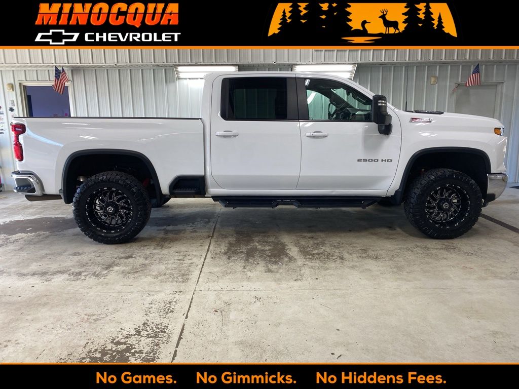 2024 Chevrolet Silverado 2500HD LT Crew Cab 4WD
