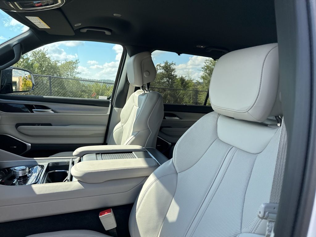 New Car 2025 Jeep Wagoneer  Base For Sale Under $70,000 In Austin, Texas