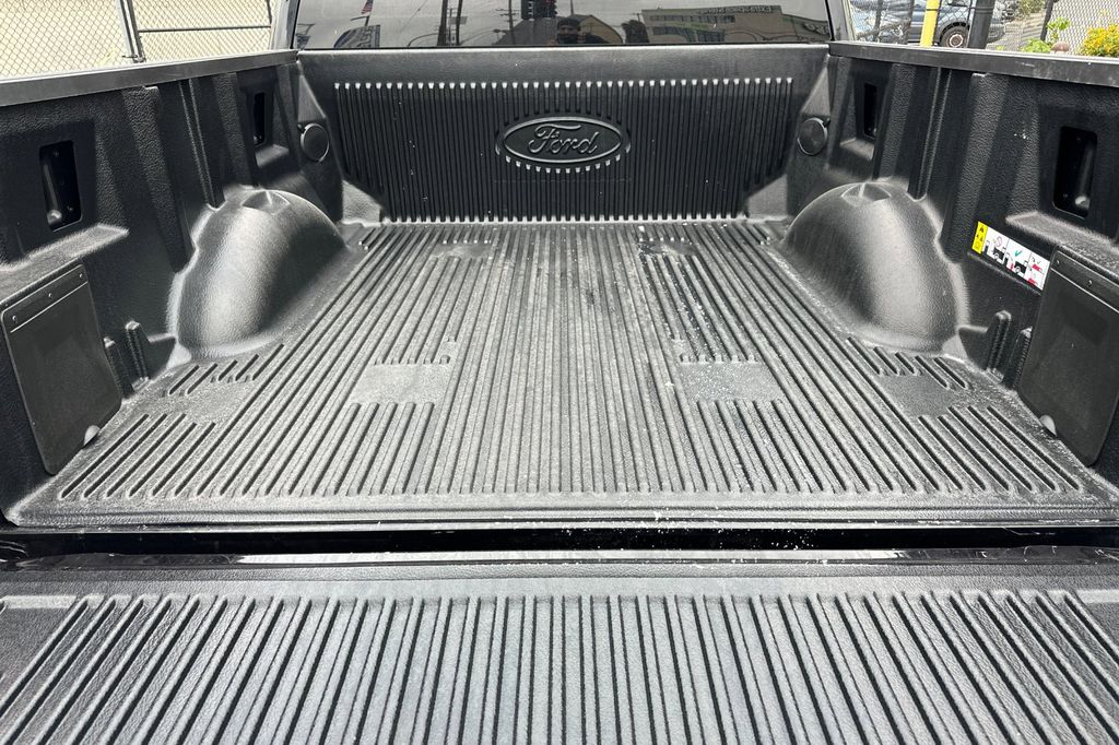2022 Ford F-150 XL photo