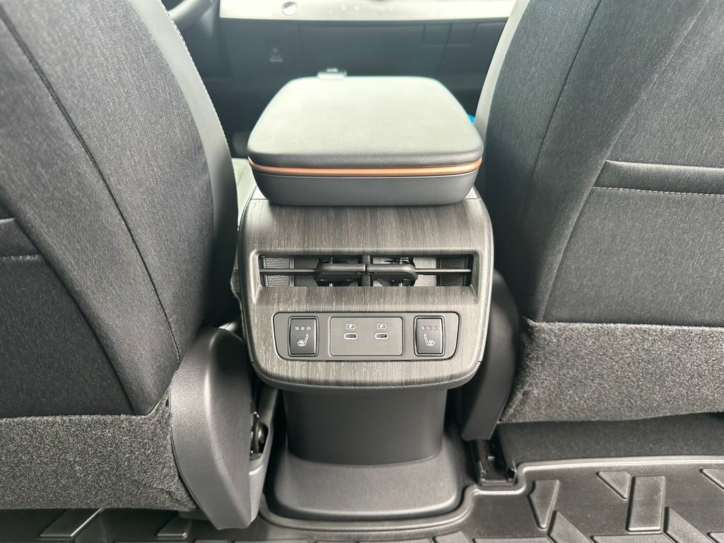 2025 Nissan Ariya ENGAGE e-4ORCE
