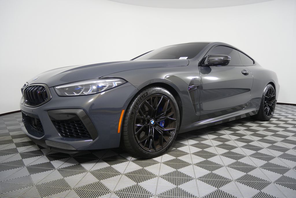 Thumbnail: 2022 BMW M8 - 10