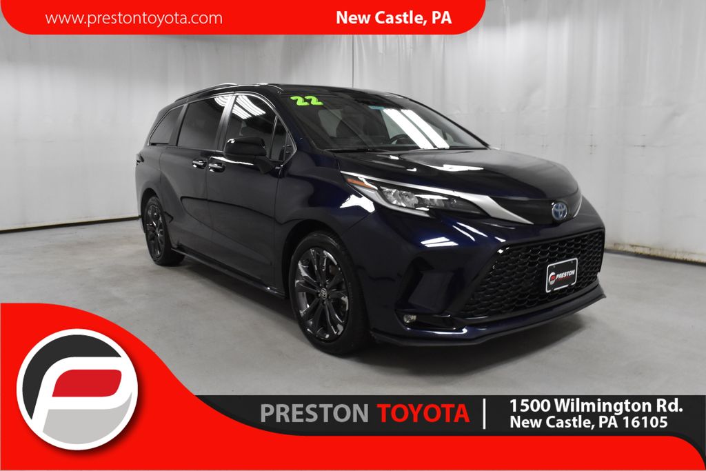 2022 Toyota Sienna XSE