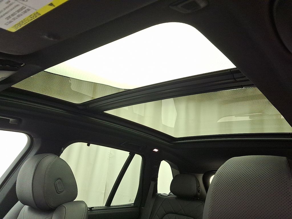 Thumbnail: 2023 BMW X5 - 15