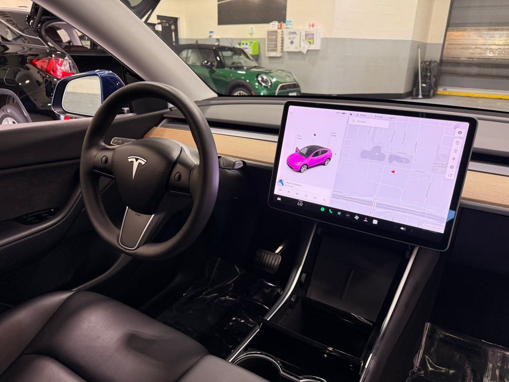 Thumbnail: 2021 Tesla Model Y - 28