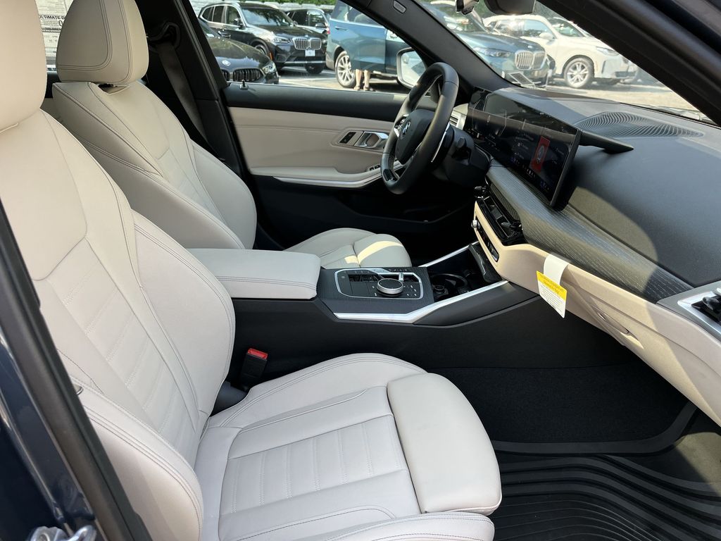 2025 BMW 3 Series 330i xDrive 25