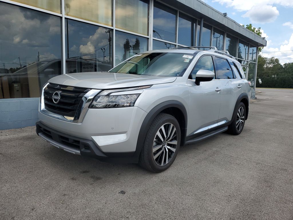 2025 Nissan Pathfinder Platinum FWD