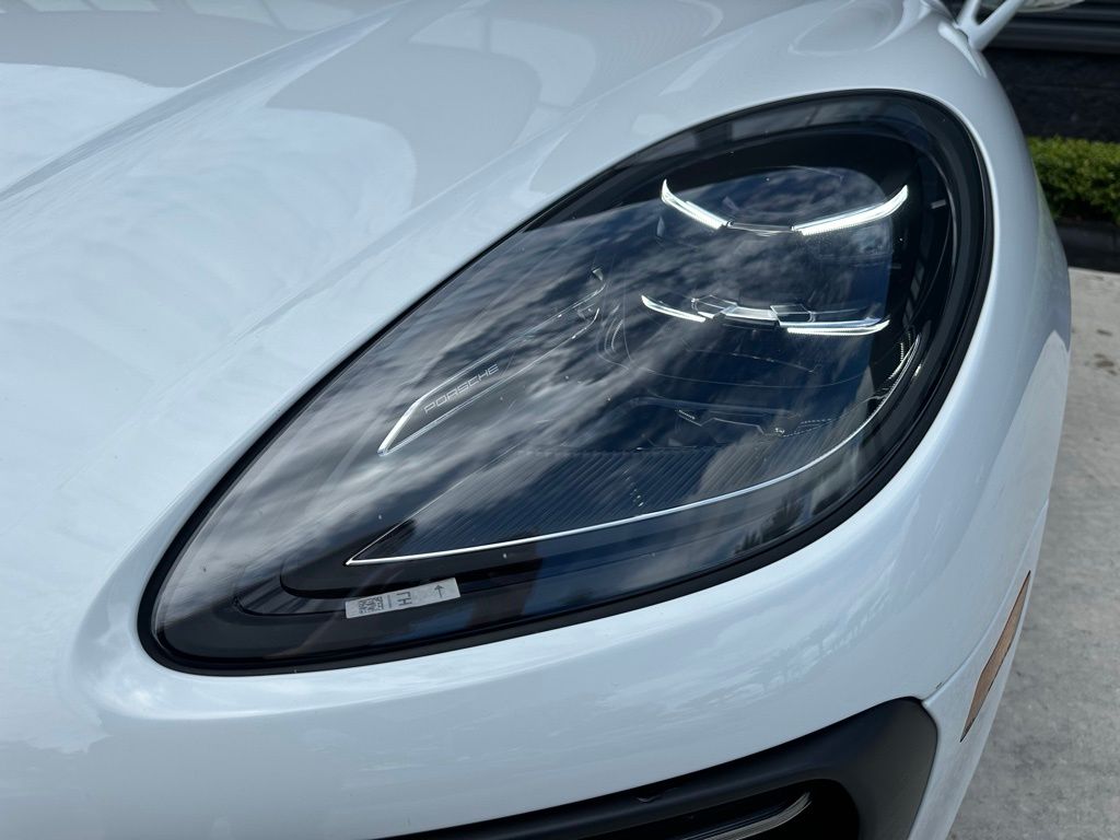 Thumbnail: 2023 Porsche Macan - 13