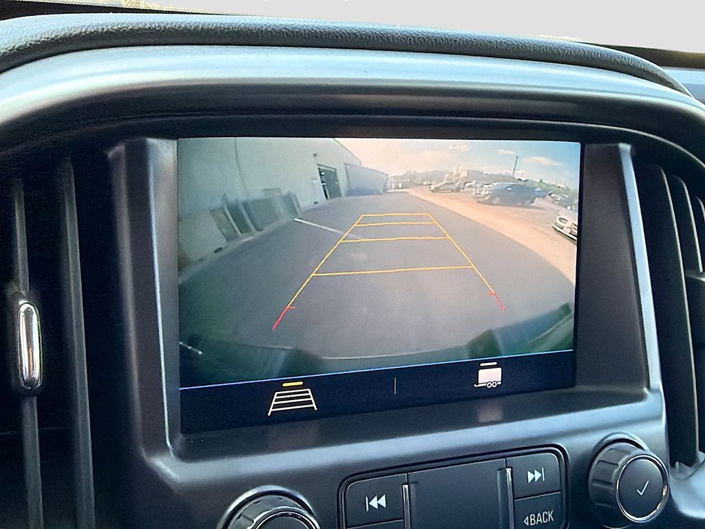Used 2022 Gray Chevrolet LT image 13