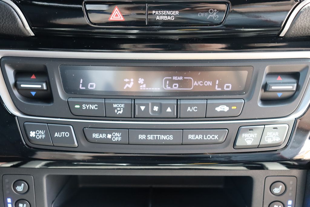 2025 Honda Ridgeline Black Edition 24