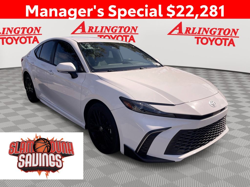 2025 Toyota Camry SE