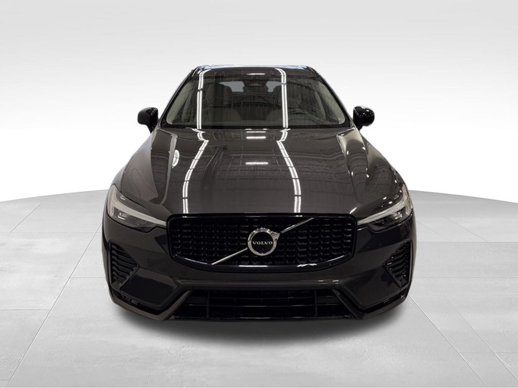 Thumbnail: 2023 Volvo XC60 - 8