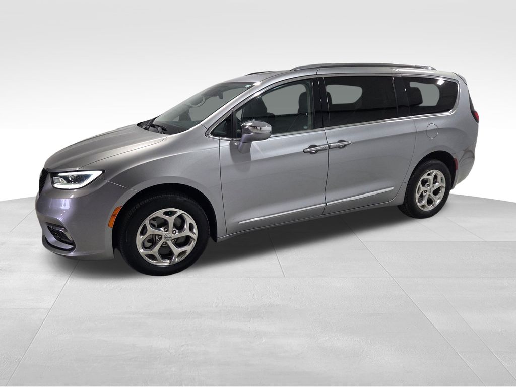 2021 Chrysler Pacifica Limited photo
