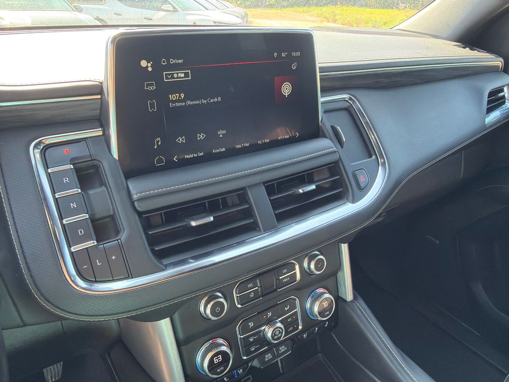 Used 2023 Black GMC SLT image 28