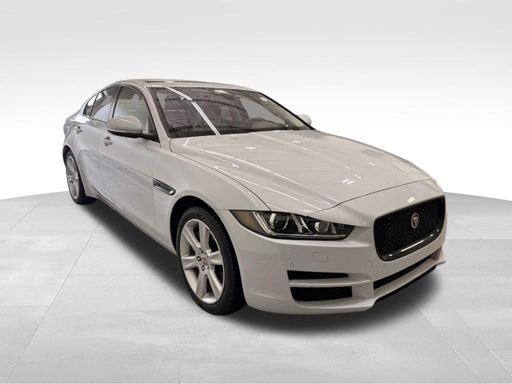 Thumbnail: 2018 Jaguar XE - 7