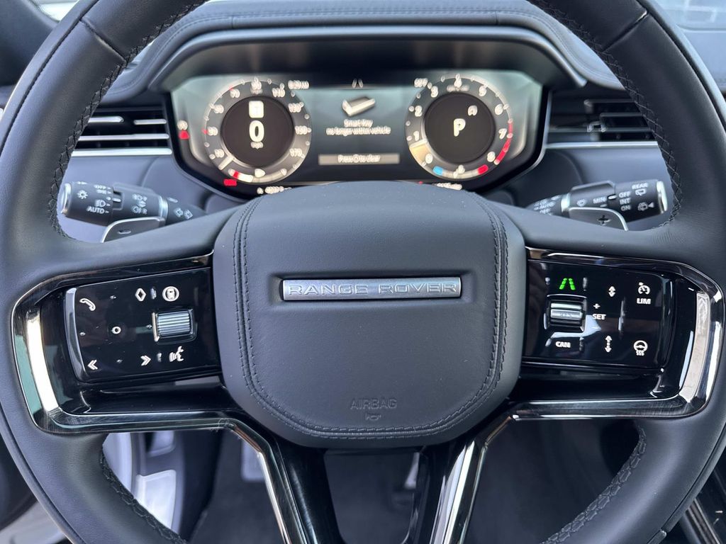 Certified Used 2025 Gray Land Rover Dynamic SE image 27
