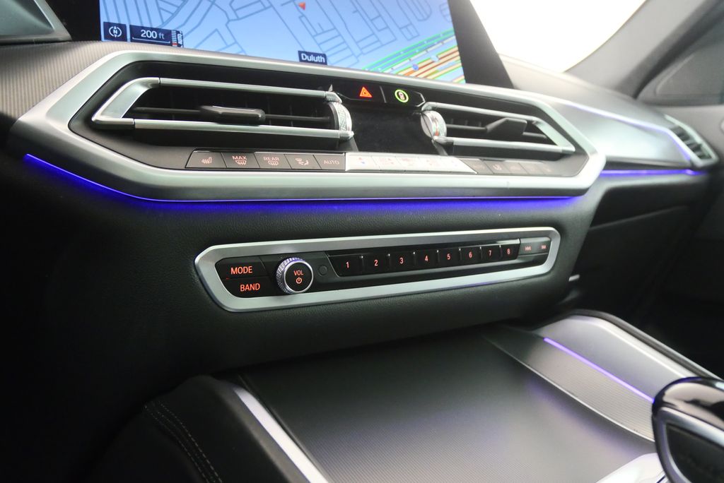 Thumbnail: 2022 BMW X6 - 27