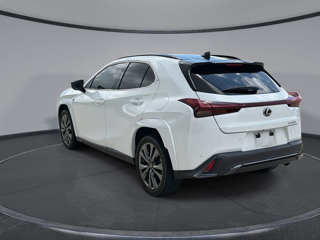 Thumbnail: 2024 Lexus UX - 10