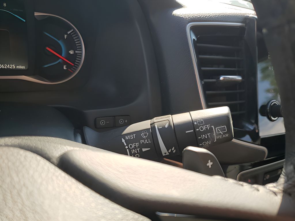 Used Car 2022 Honda Pilot  Touring For Sale Under $35,000 In Austin, Texas