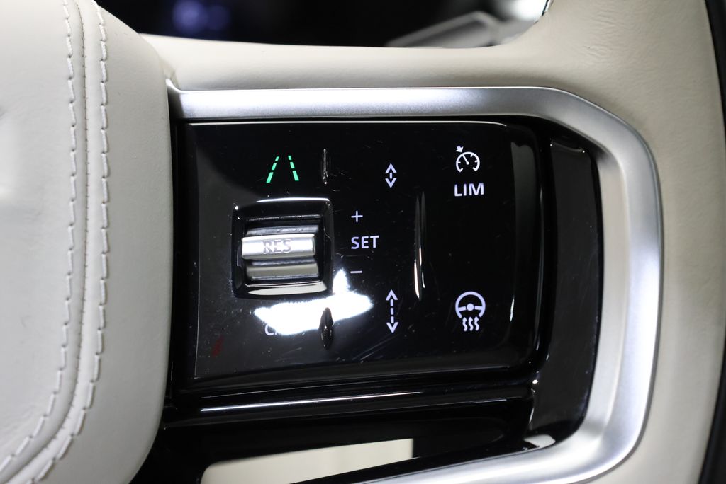 Thumbnail: 2023 Land Rover Range Rover Velar - 19