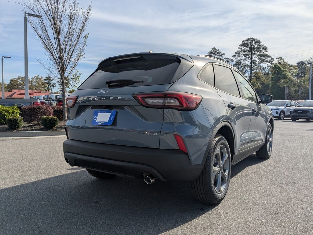 2025 Ford Escape ST-Line
