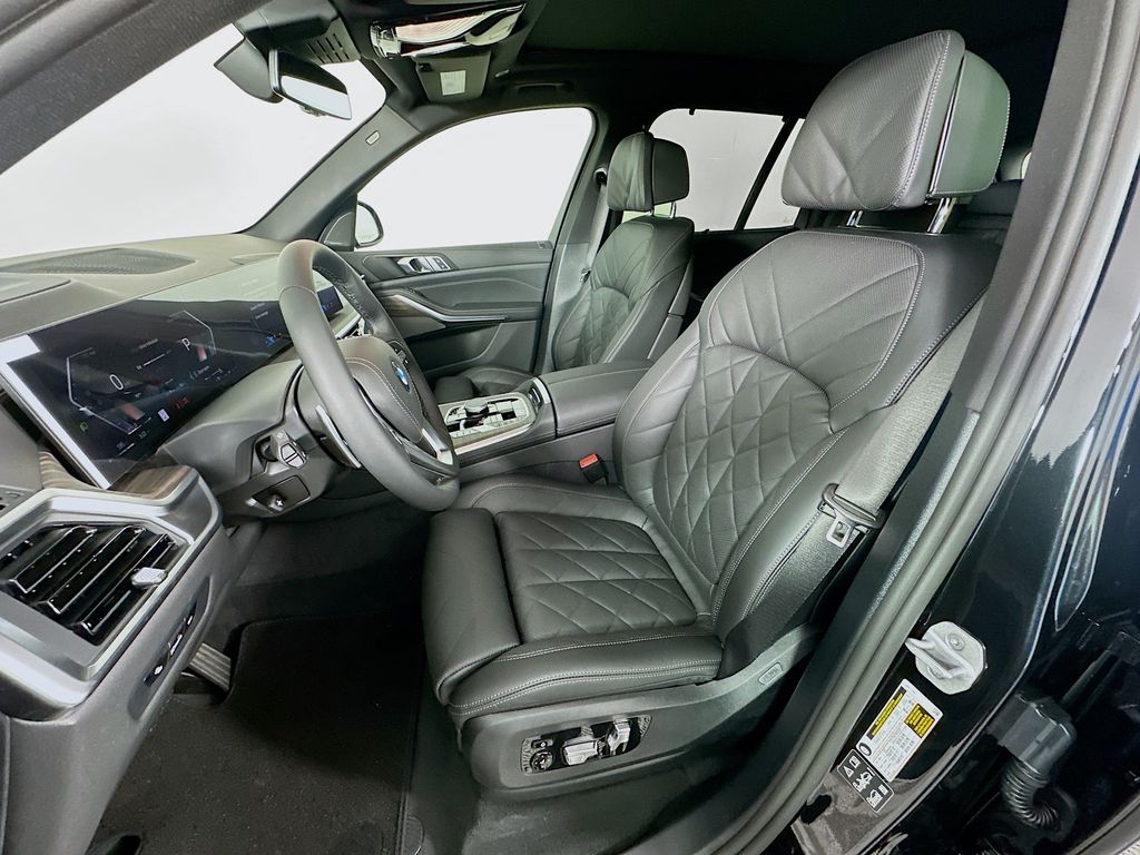Thumbnail: 2026 BMW X5 - 16