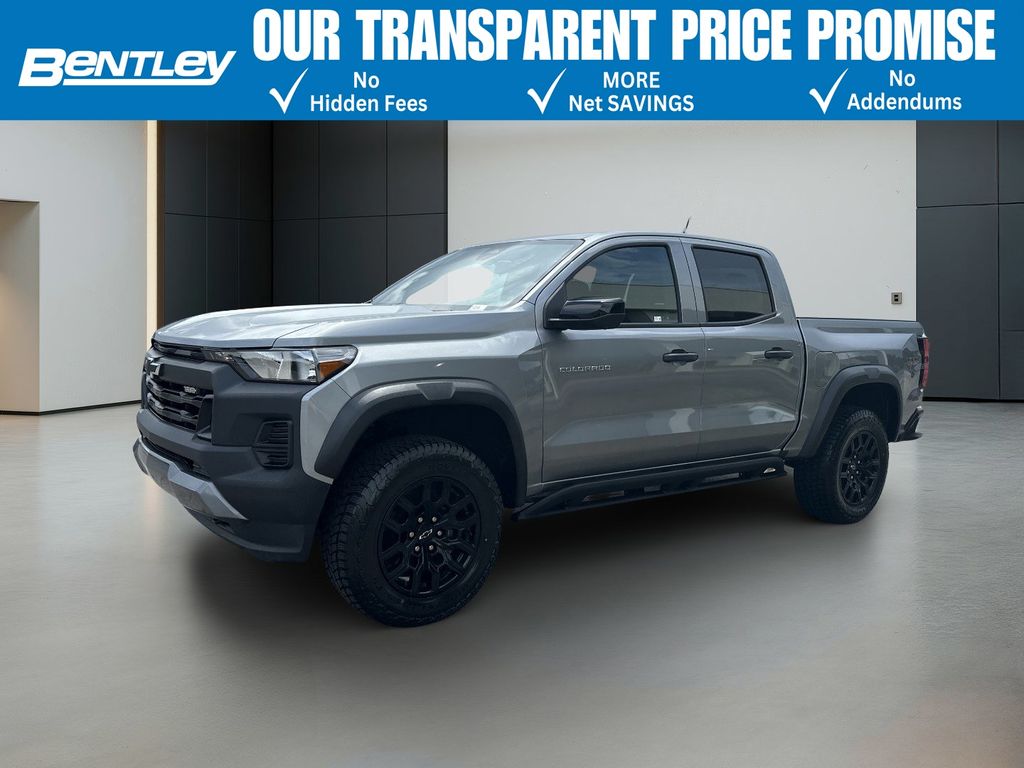 Sterling Gray Metallic 2024 Chevrolet Colorado Pickup Truck Four-Wheel Drive 8-Speed Automatic