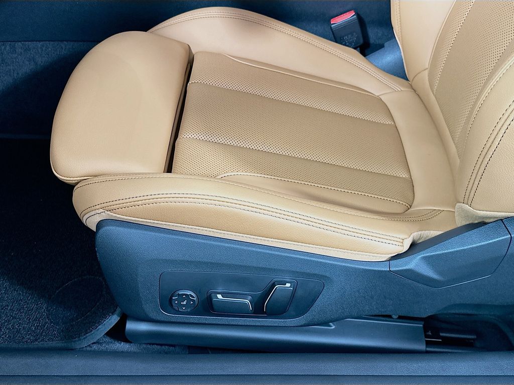 Thumbnail: 2026 BMW 4 Series - 21