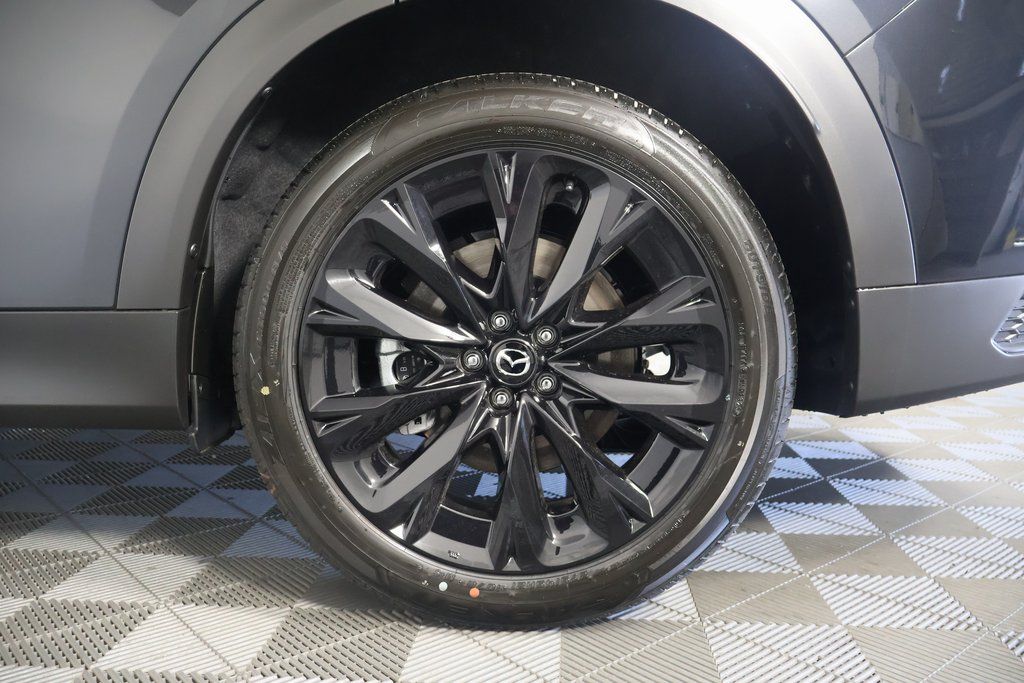 2025 Mazda CX-90 Premium 11