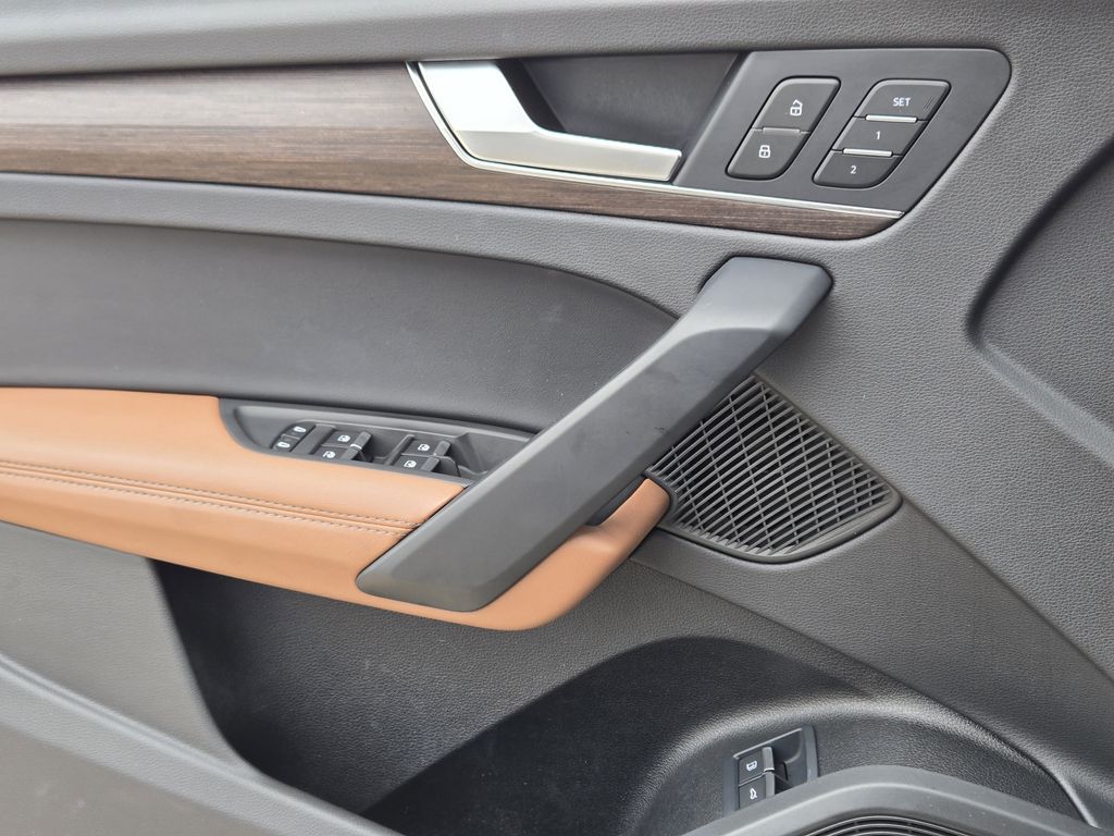 used 2025 Audi Q5 e car, priced at $41,191