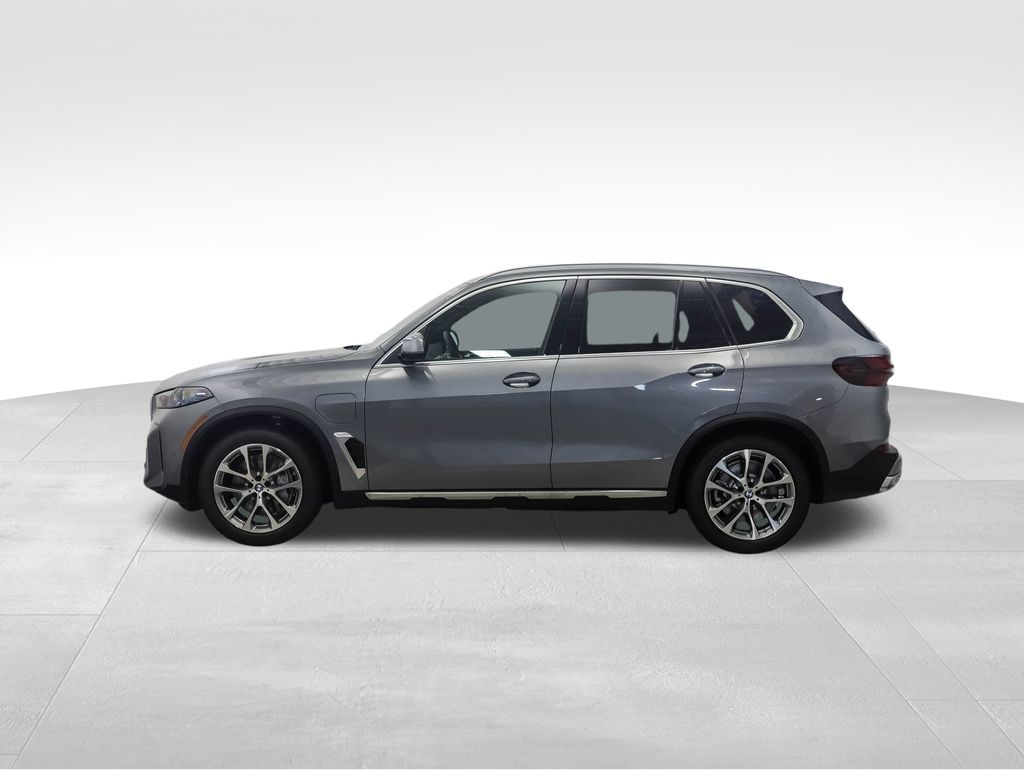 Thumbnail: 2026 BMW X5 - 2