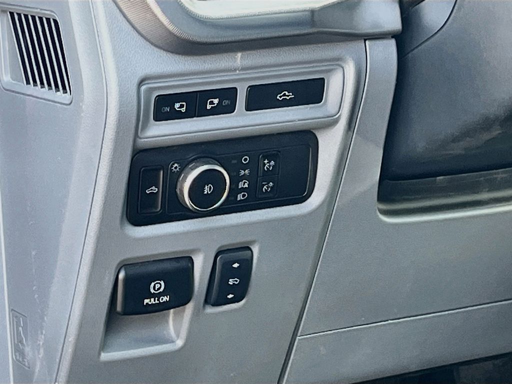 Used 2024 Red Ford Lariat image 10