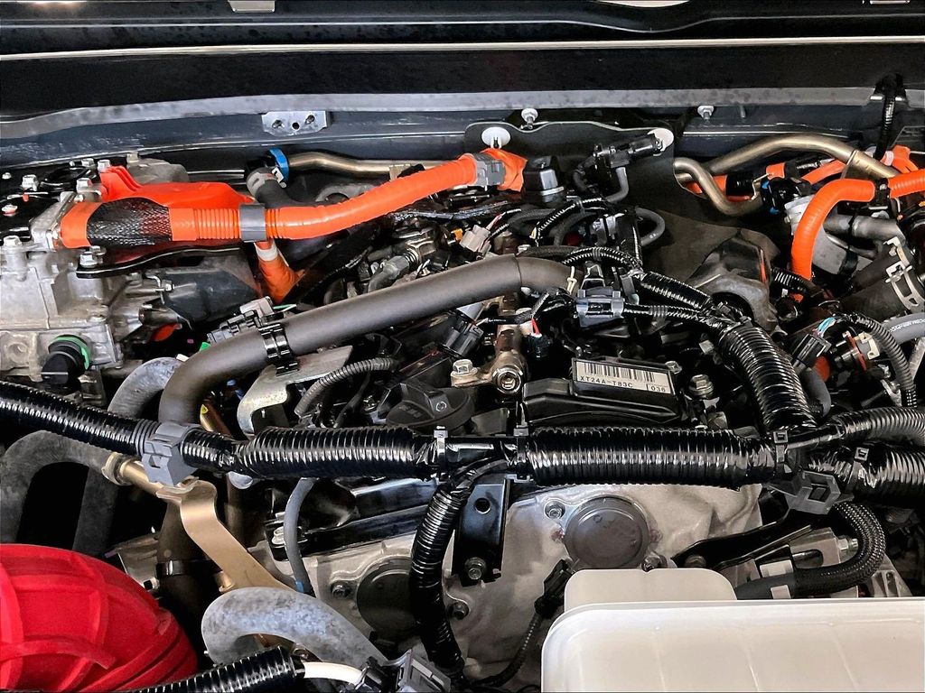 2025 Toyota Tacoma Hybrid — photo 36