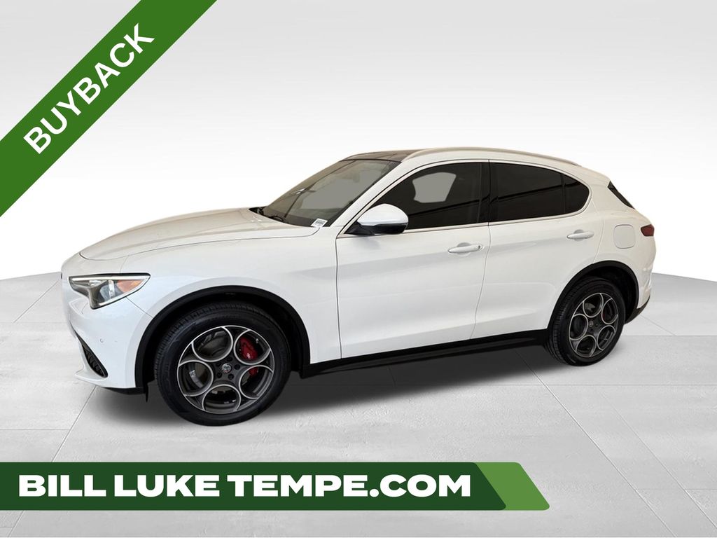 Trofeo White Tri-Coat 2018 Alfa Romeo Stelvio SUV / Crossover All-Wheel Drive 8-Speed Automatic