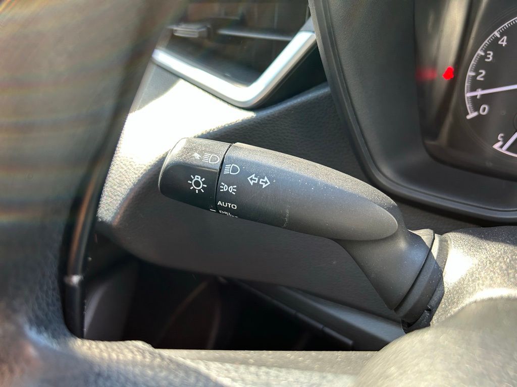 Thumbnail: 2021 Toyota Corolla - 21