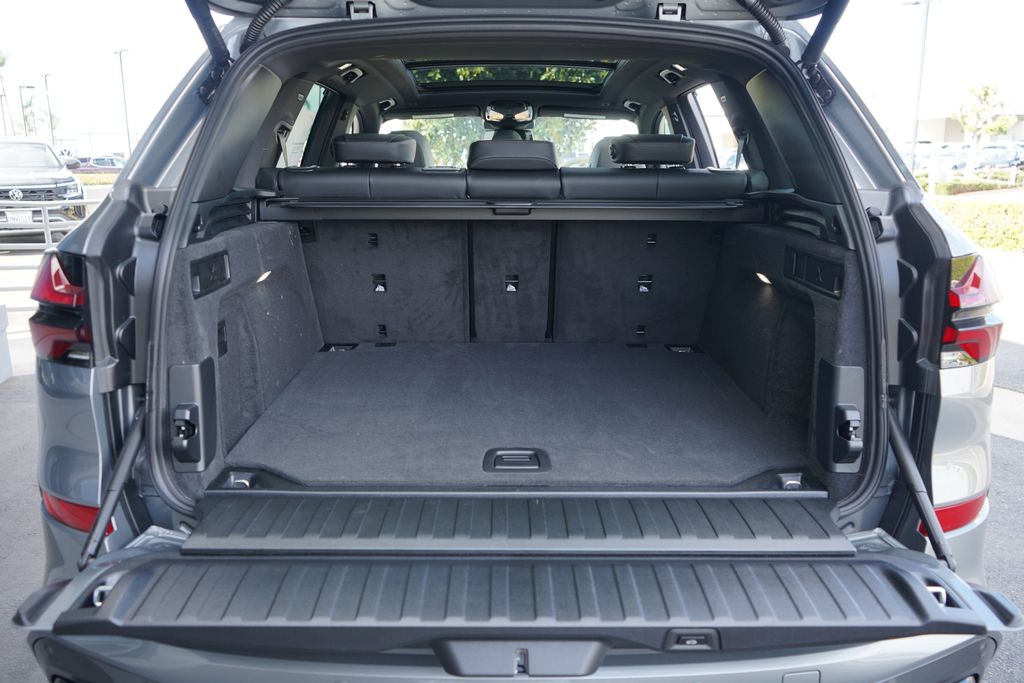 Thumbnail: 2026 BMW X5 - 20