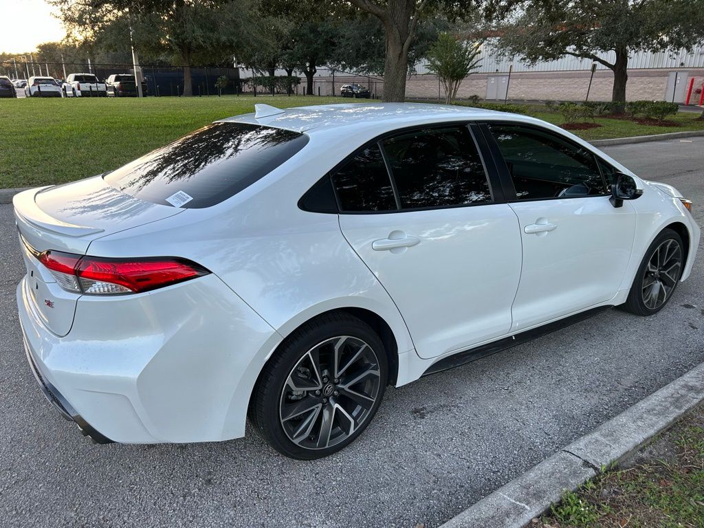 Thumbnail: 2022 Toyota Corolla - 5