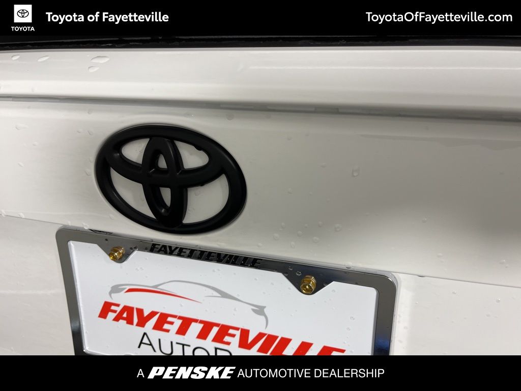 Thumbnail: 2025 Toyota RAV4 - 16