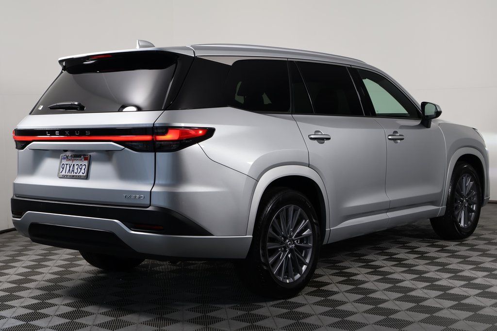 Thumbnail: 2025 Lexus TX - 4