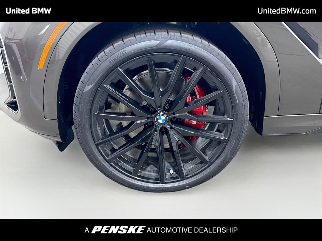 Thumbnail: 2027 BMW X6 - 9