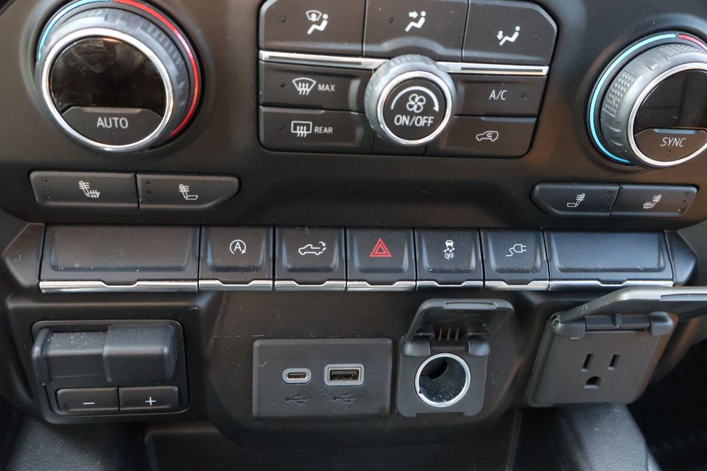 Thumbnail: 2020 Chevrolet Silverado 1500 - 27