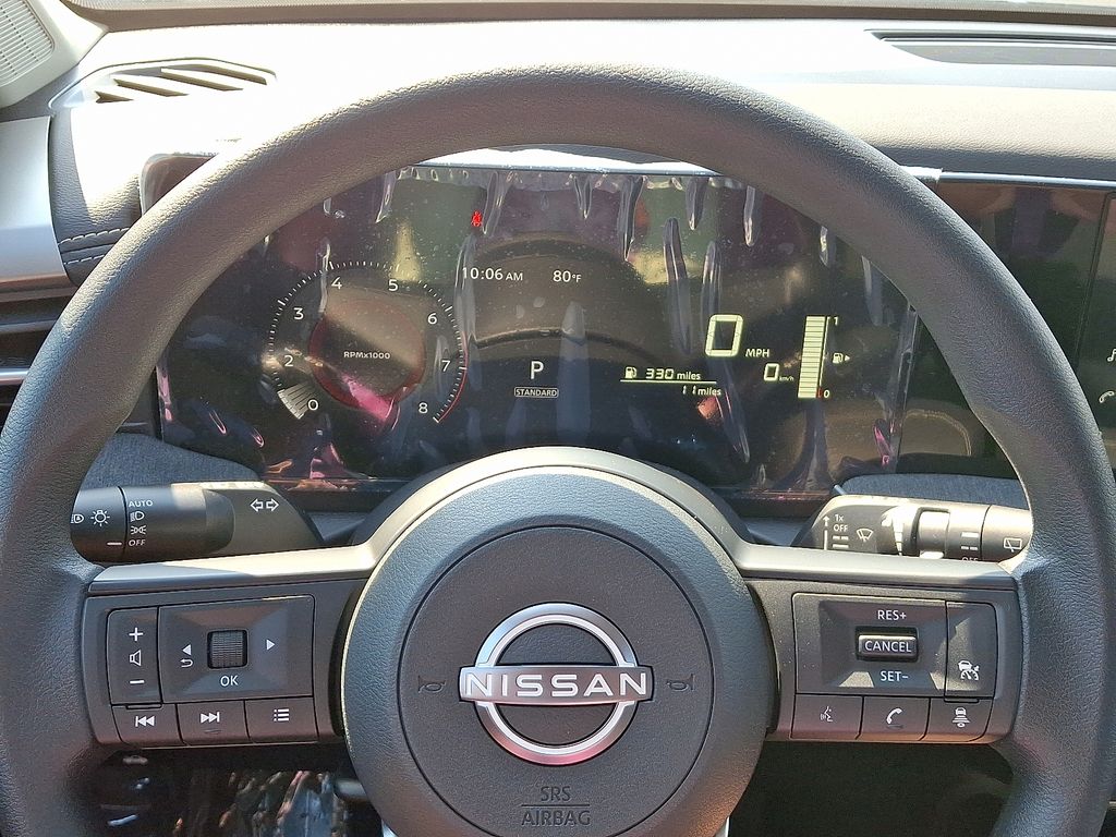 Thumbnail: 2025 Nissan Kicks - 9