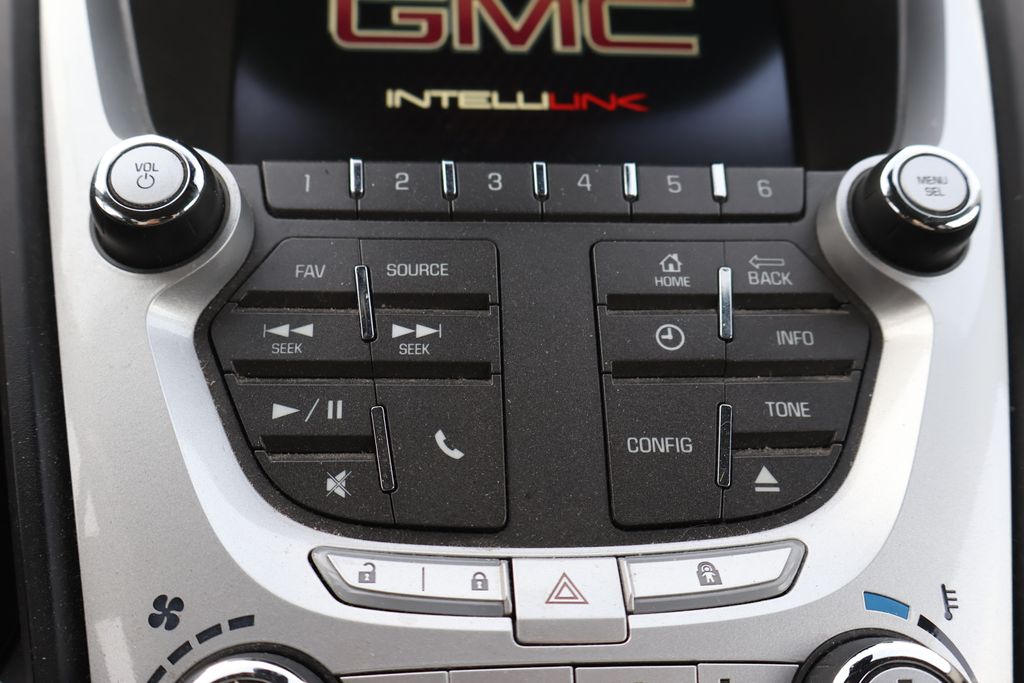 Thumbnail: 2015 GMC Terrain - 23