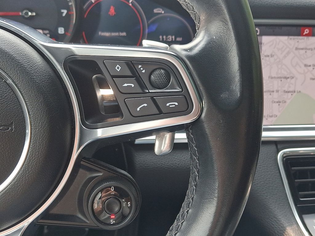 Thumbnail: 2018 Porsche Panamera - 22