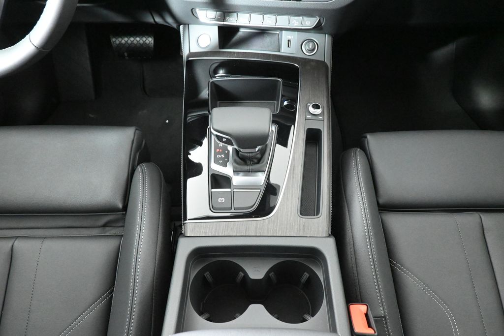 2025 Audi Q5  19