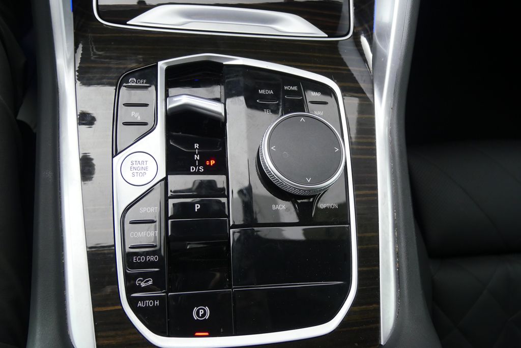 2025 BMW X6 xDrive40i 22
