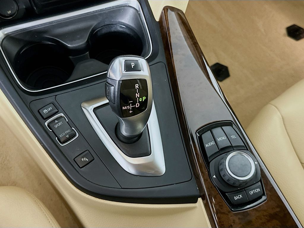 2015 BMW 3 Series 328i 16
